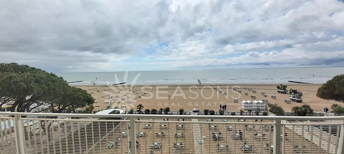 Apartment in Lido di Jesolo, Jesolo, Veneto 1 - 17425903