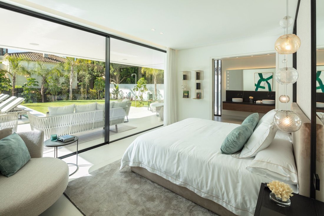 Villa in Puerto Banus, Marbella, Spain 5 - 17423899
