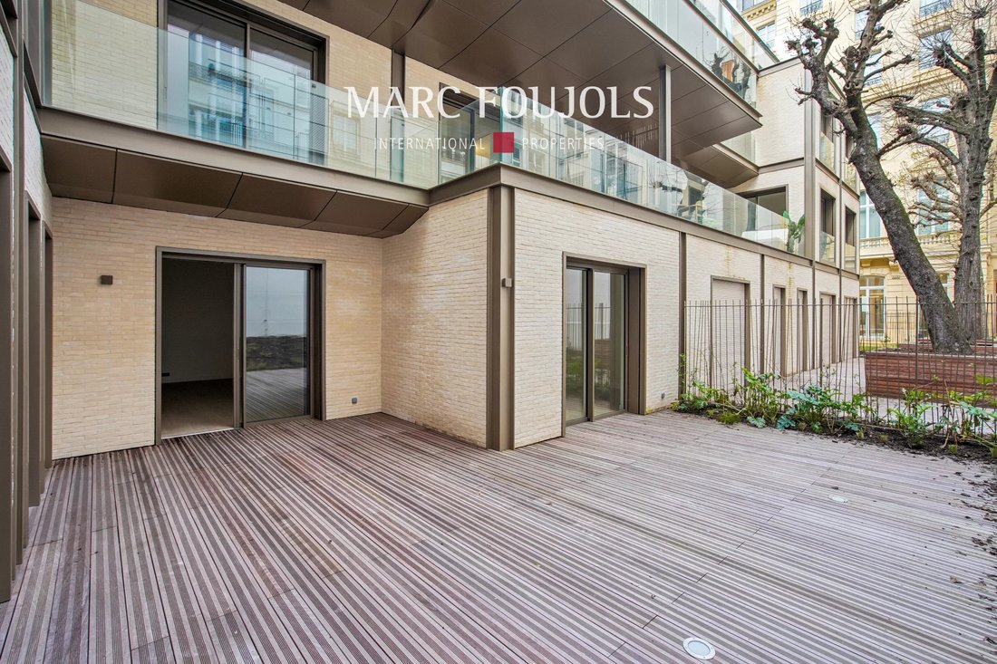 Apartment in Saint Philippe du Roule, Paris 8e Arrondissement, Paris 4 - 17425542