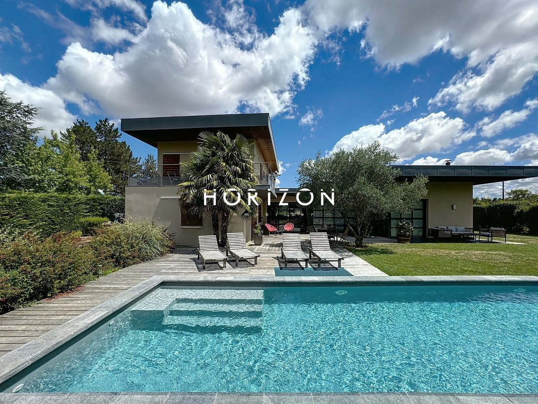 Haus in Centre-Bourg, Saint-Genis-Laval, Frankreich 2 - 17328543