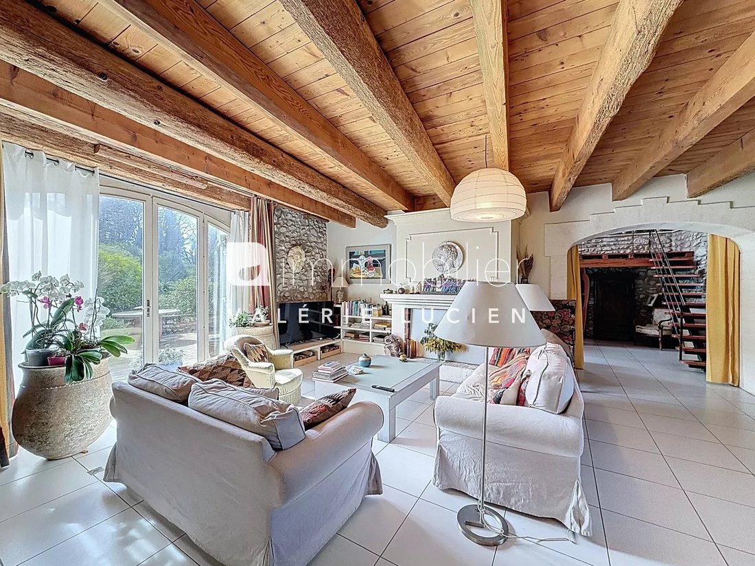 Country House in Châteaurenard, Provence-Alpes-Côte d'Azur, France 5 - 17422644