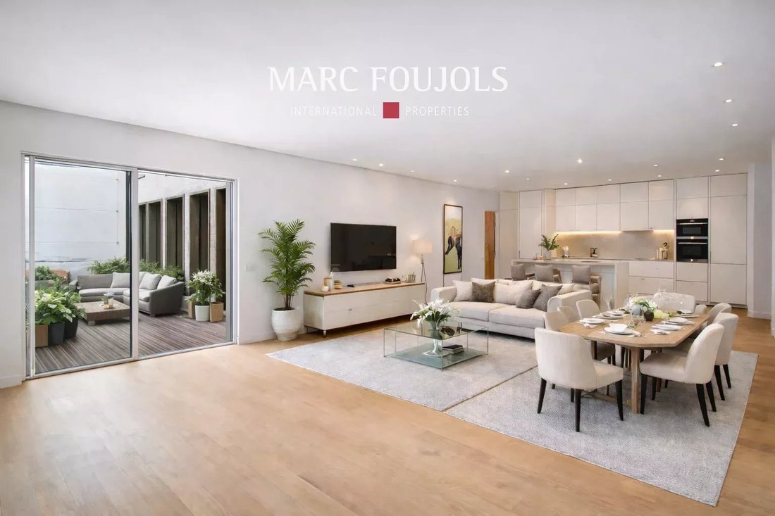 Apartment in Saint Philippe du Roule, Paris 8e Arrondissement, Paris 2 - 17425542