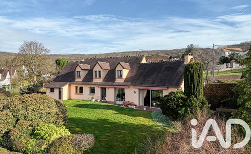 Maison à Nord et Ouest, Triel-sur-Seine, France 1