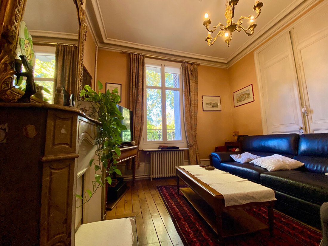 Villa in Cathédrale, Tours, France 3 - 17423667