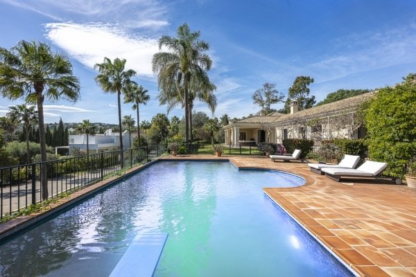 Villa in Sotogrande, San Roque, Andalusia 2 - 17423390