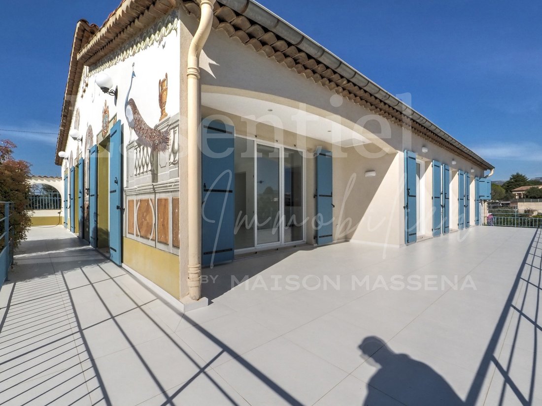 House in Saint-Laurent-du-Var, Provence-Alpes-Côte d'Azur, France 2 - 17423955