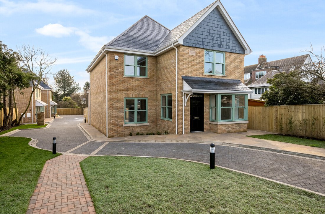 House in Barnet, England 1 - 17424771
