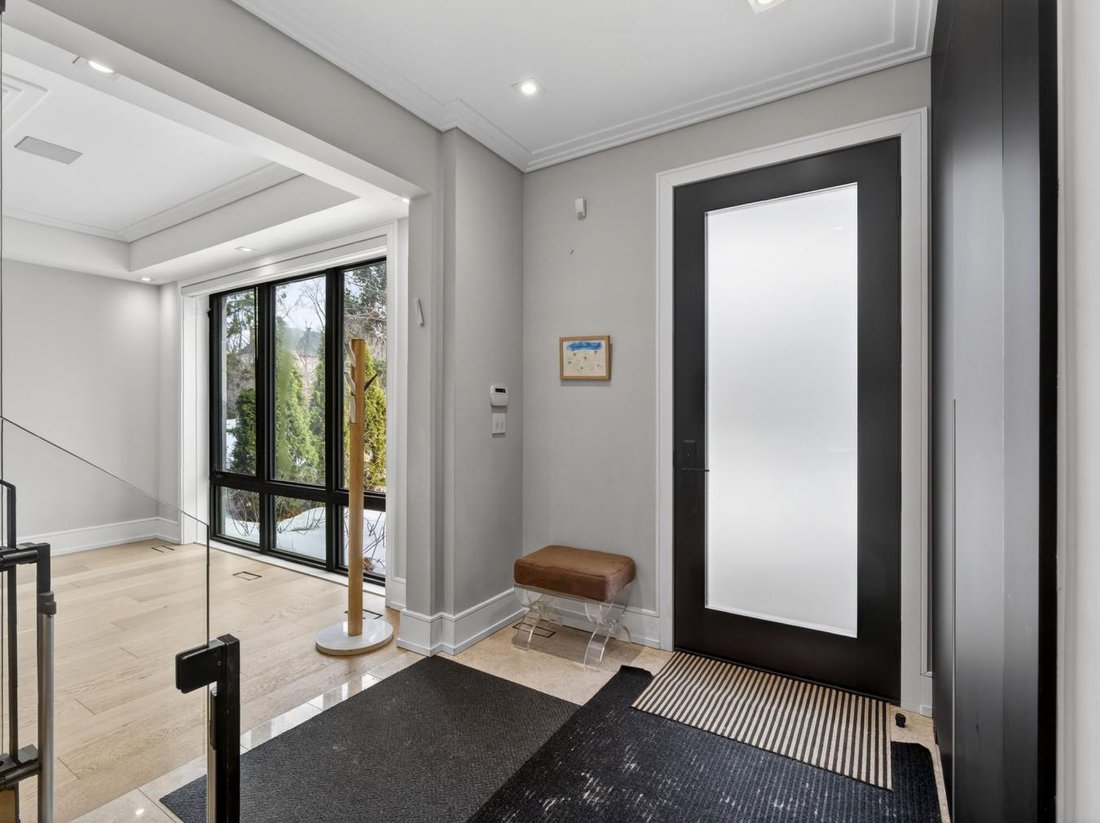House in Toronto, Ontario, Canada 2 - 17425718