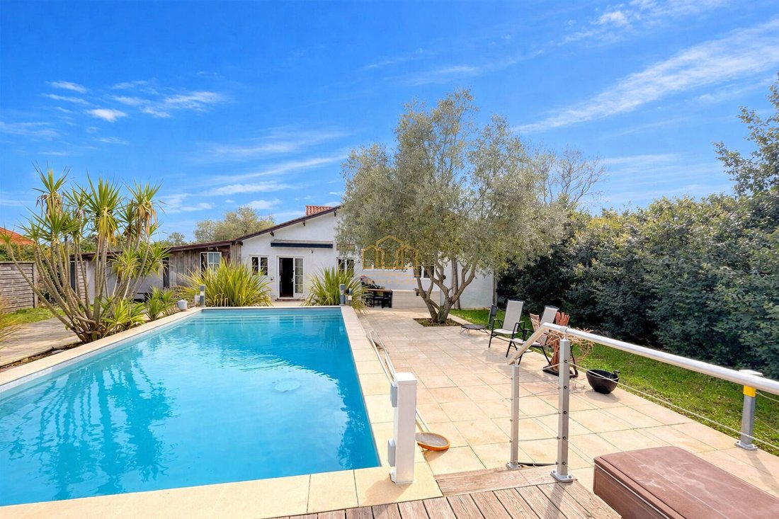 Villa in Aiguillon-Port, La Teste-de-Buch, France 4 - 17425626