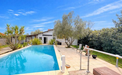 Villa in Aiguillon-Port, La Teste-de-Buch, France 1