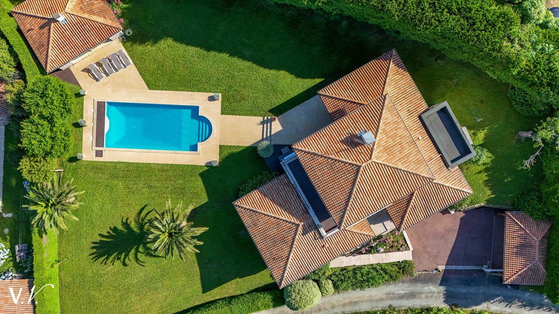 Villa in Mendi-Choko-Karrikatxar-Olhette, Urrugne, France 2 - 17425281