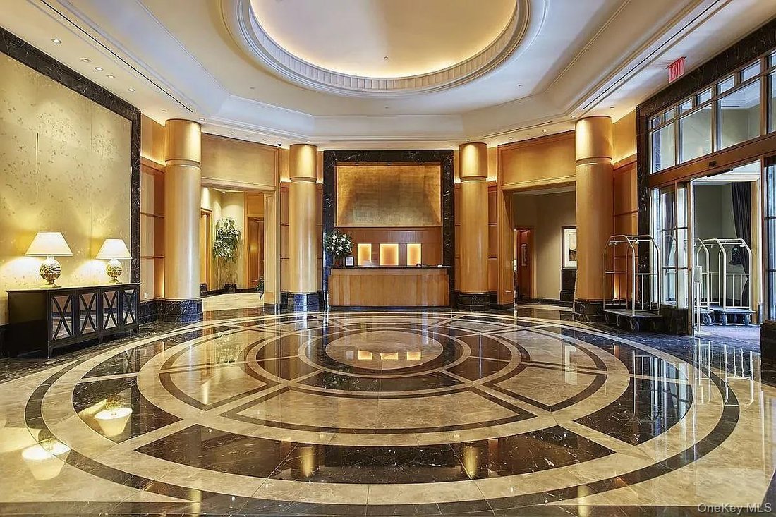 Condo in New York, New York, United States 2 - 17422662