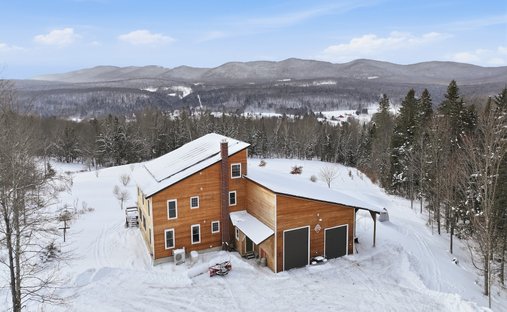 House in Albany, Vermont, United States 1