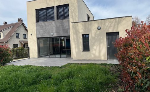 House in Rochetaillee-sur-Saone, Auvergne-Rhône-Alpes, France 1