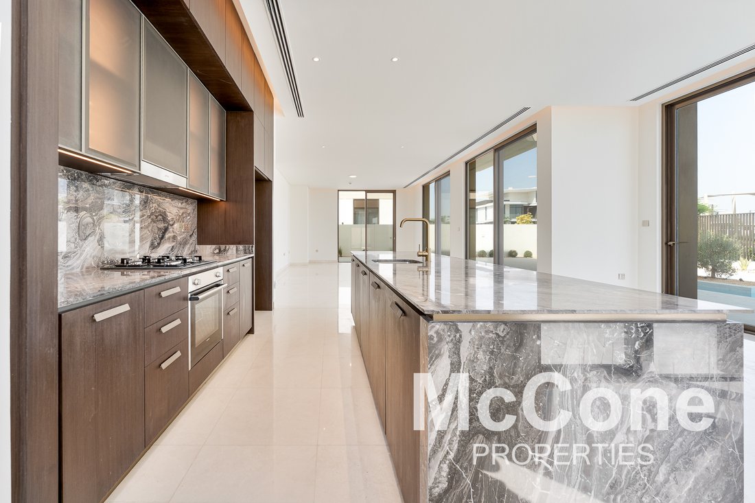 Villa in Hadaeq Sheikh Mohammed Bin Rashid, Dubai, United Arab Emirates 5 - 17423455