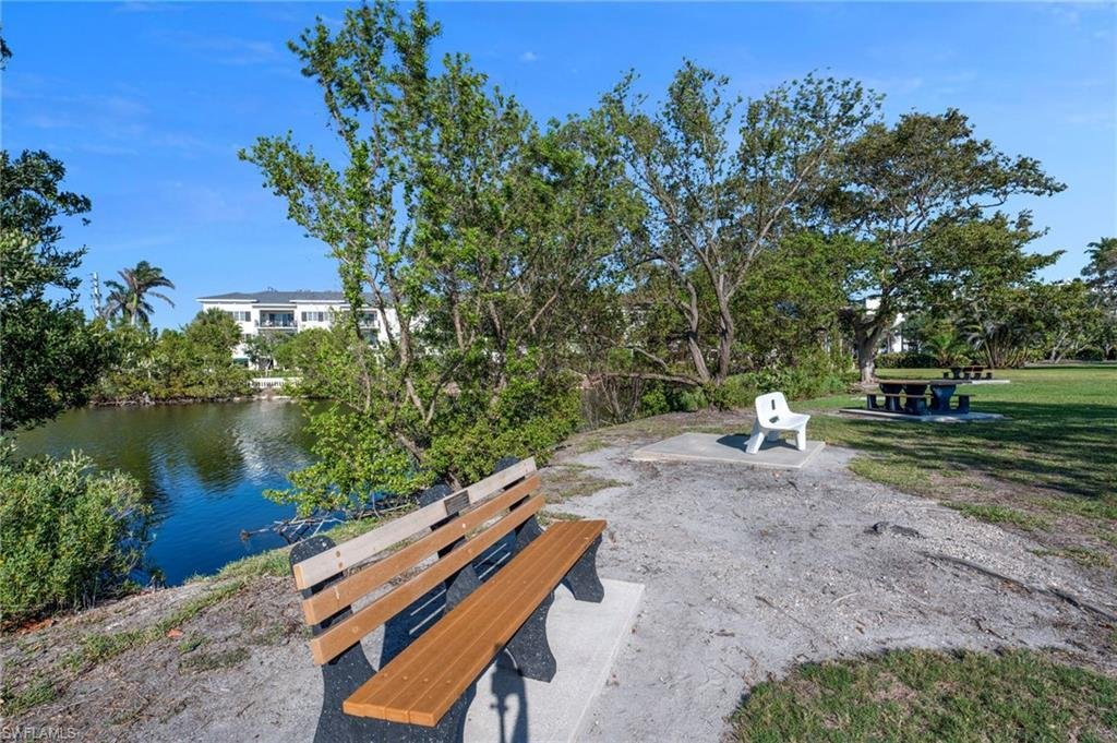 Condo in Naples, Florida, United States 2 - 17423388
