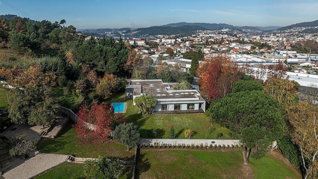 Villa in Santa Eulalia, Braga, Portugal 2 - 17426771