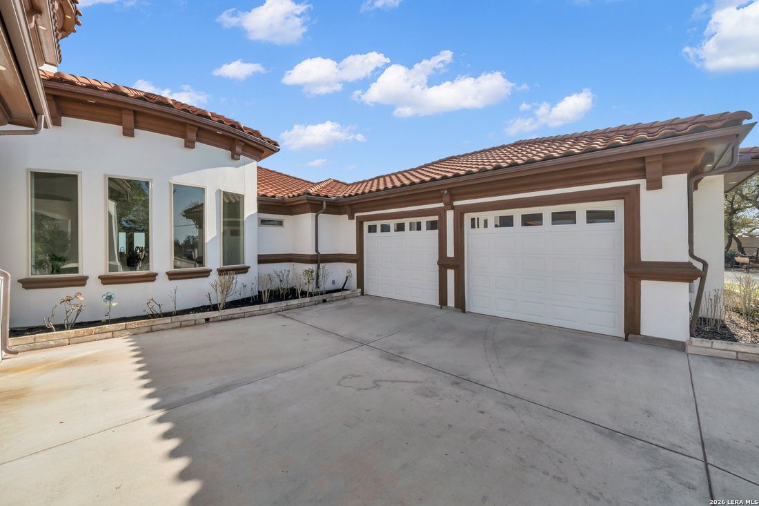 House in Mico, Texas, United States 5 - 17426693