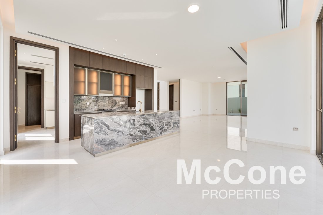 Villa in Hadaeq Sheikh Mohammed Bin Rashid, Dubai, United Arab Emirates 4 - 17423455