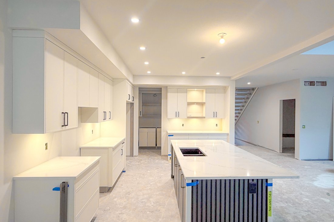 House in Kelowna, British Columbia, Canada 2 - 17424276