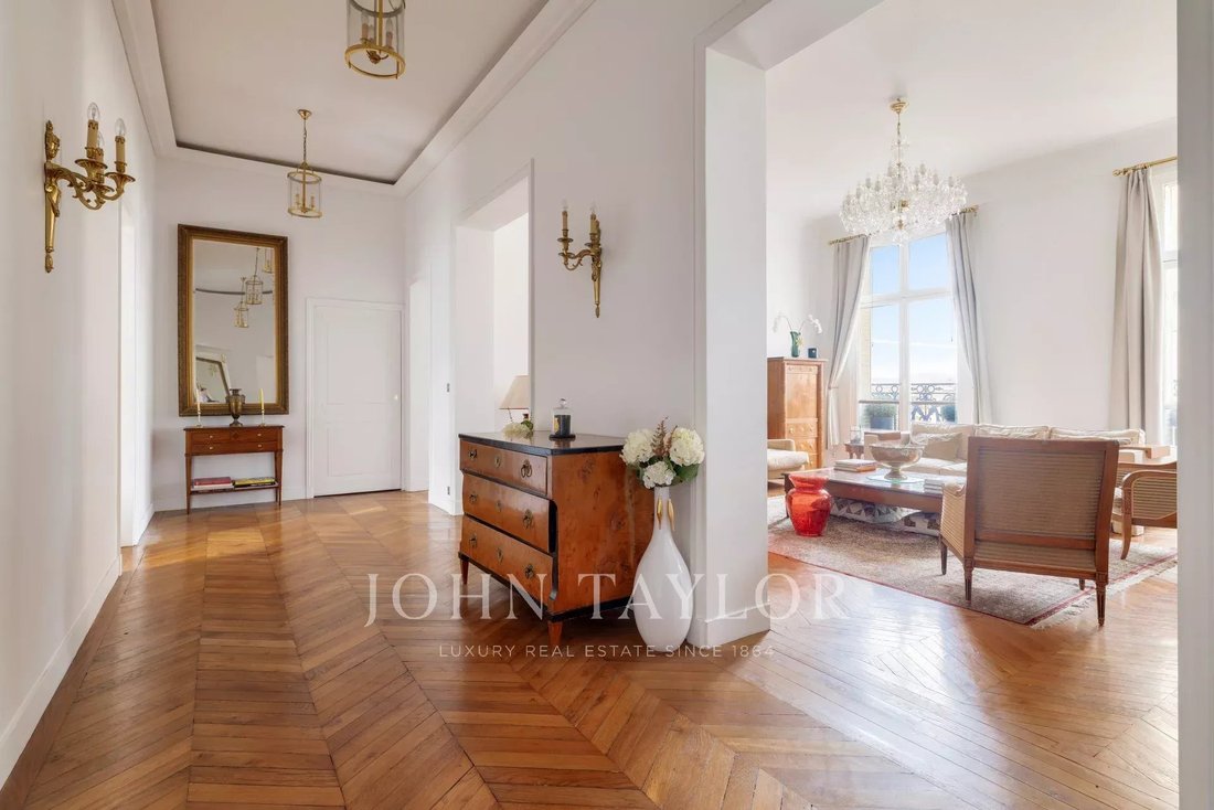 Apartment in Porte Dauphine, Paris 16e Arrondissement, Paris 5 - 17425757