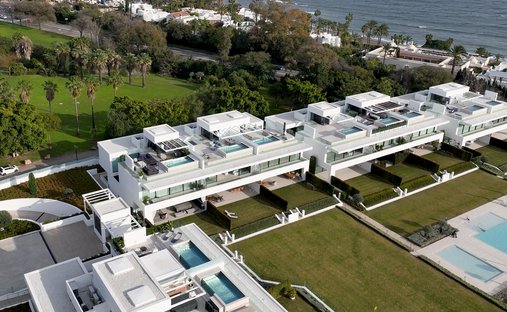 Villa en Milla de Oro, Andalucía, España 1