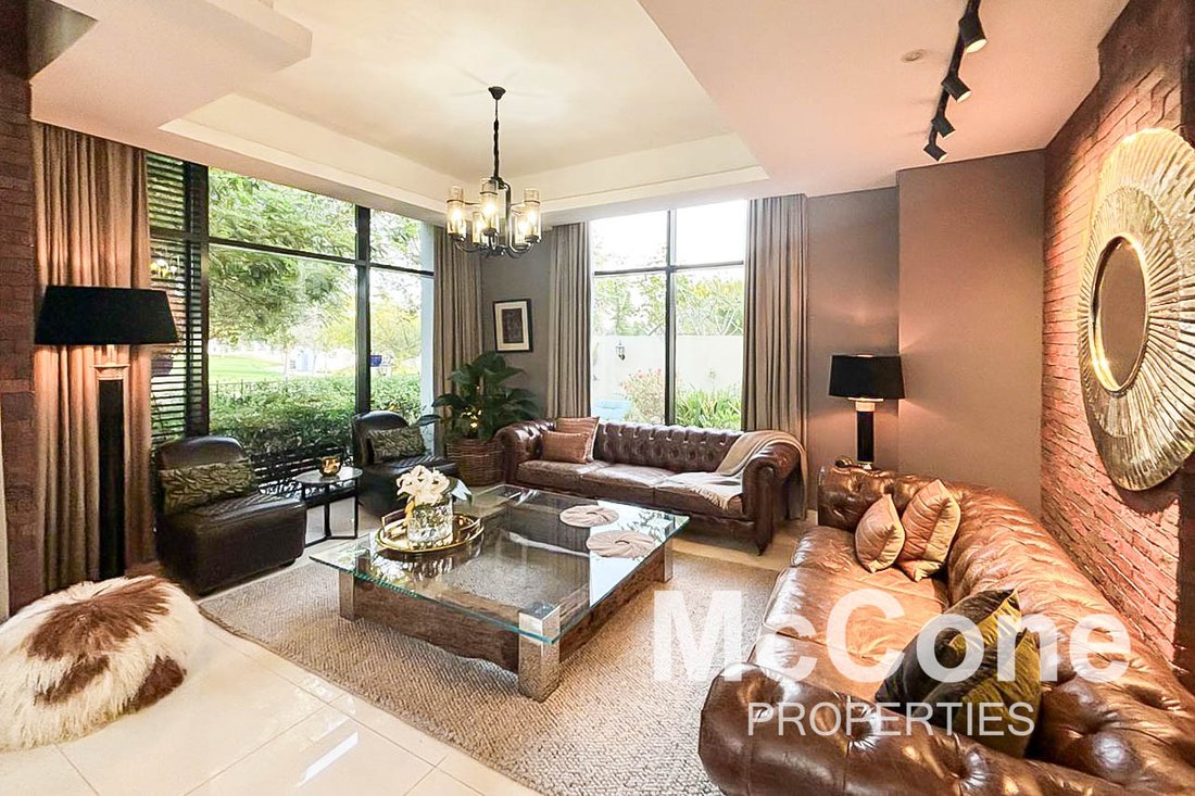 Villa in Damac Hills, Dubai, United Arab Emirates 2 - 17423443