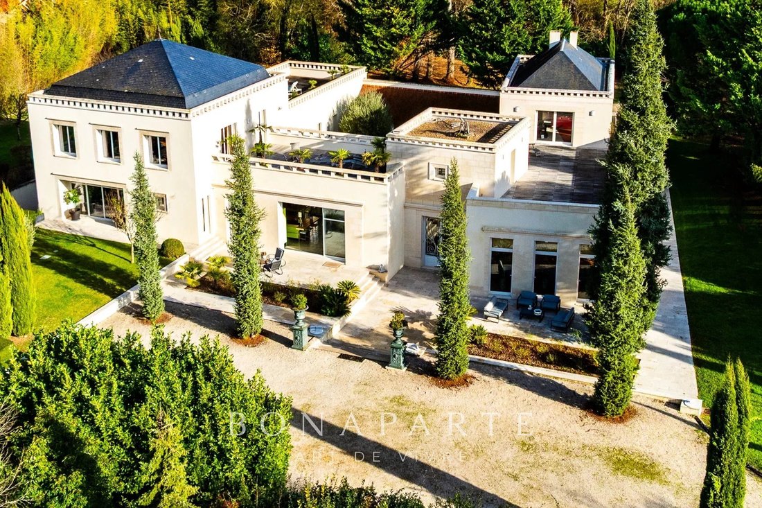 House in Saint-Cyr-sur-Loire, Centre-Val de Loire, France 1 - 17423880