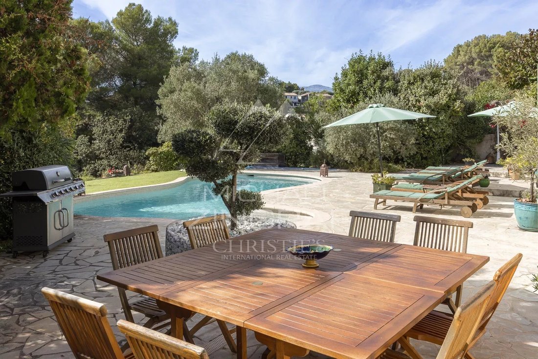 Villa in Sud, La Gaude, France 2 - 17423629