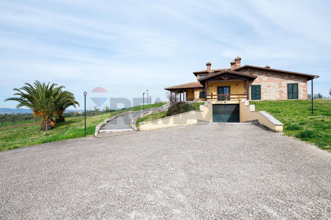 Villa in Palombara Sabina, Lazio, Italy 2 - 17426203