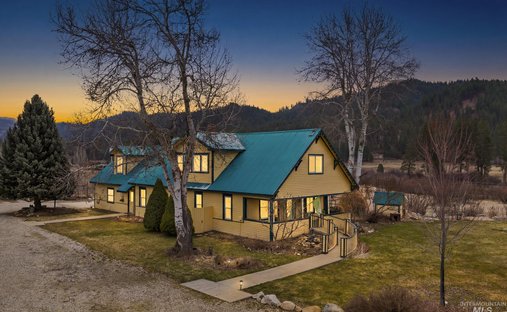 House in Garden Valley, Idaho, United States 1