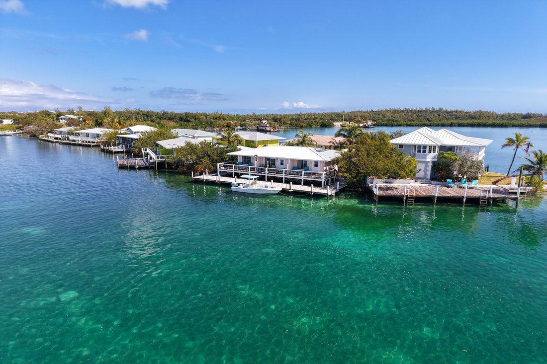 House in Treasure Cay, Central Abaco, The Bahamas 1 - 17424367