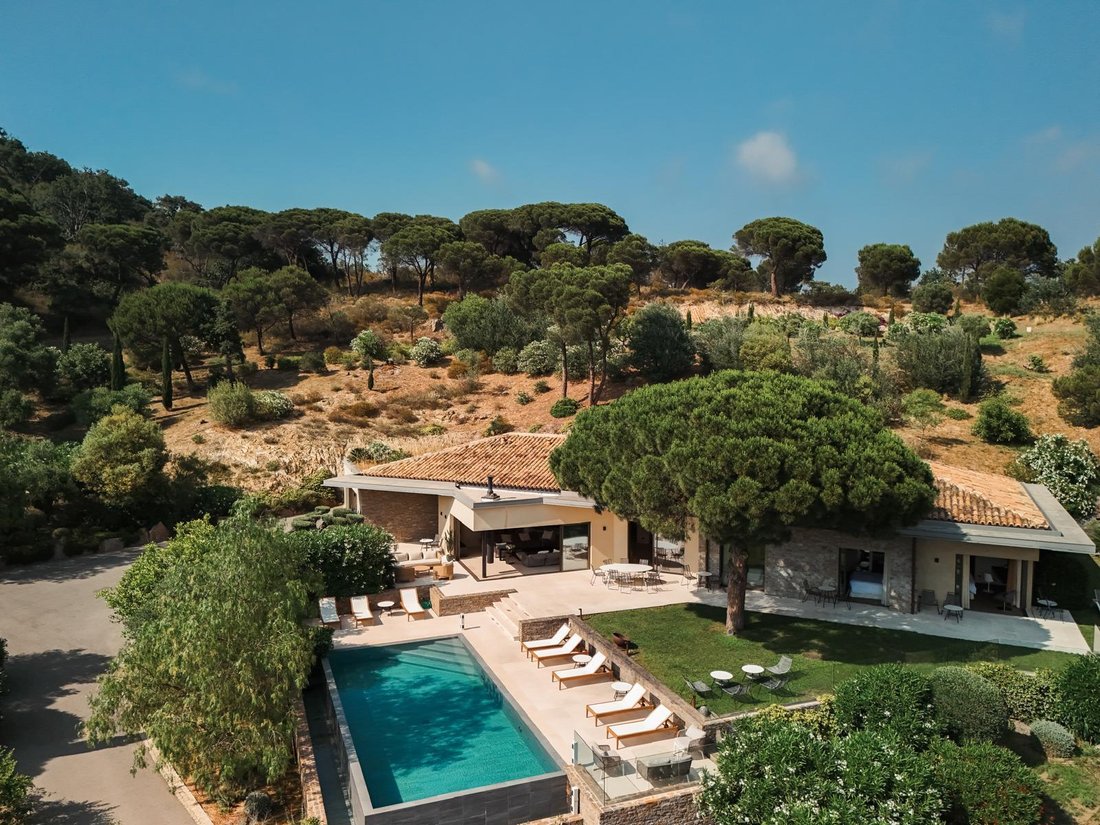 Villa in Ramatuelle, Provence-Alpes-Côte d'Azur, France 1 - 17424086