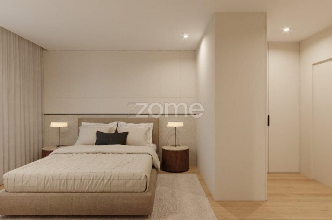 Apartment in Lordelo do Ouro e Massarelos, Porto District, Portugal 1 - 17426069