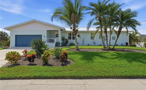 House in Fort Myers Beach, Florida, United States 1
