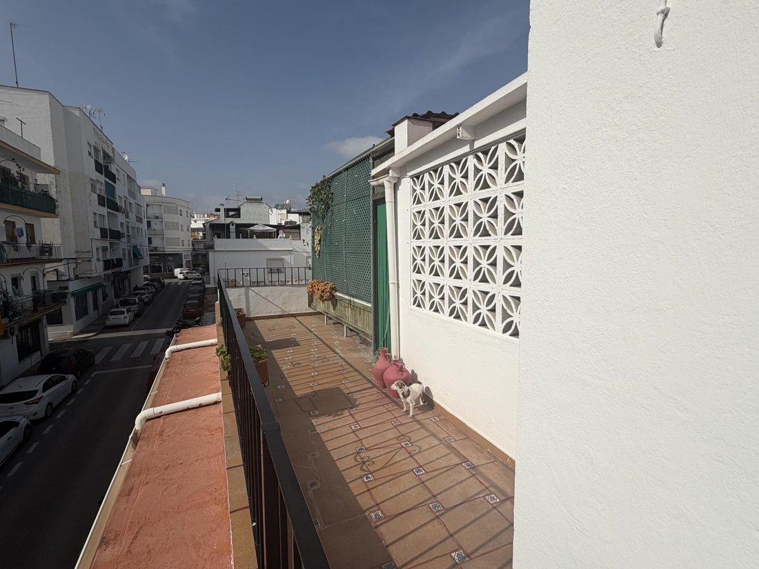 Townhouse in San Pedro de Alcantara, Andalusia, Spain 2 - 17424743