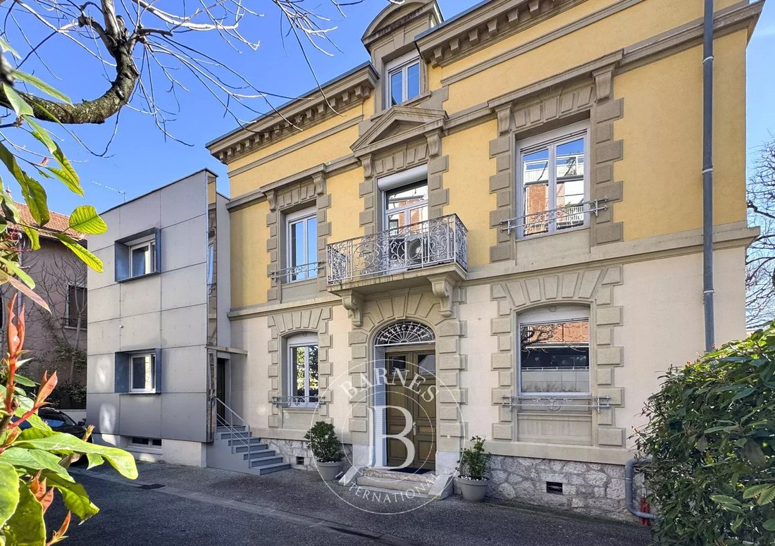 Townhouse in Chambery, Auvergne-Rhône-Alpes, France 1 - 17423144