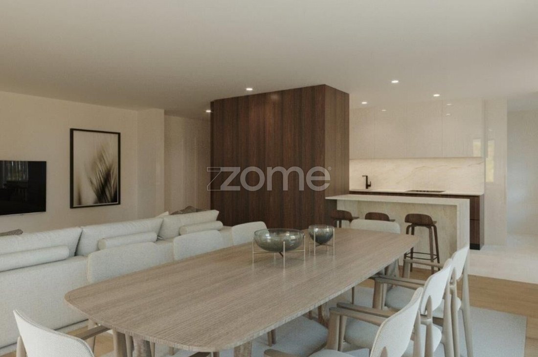 Apartment in Lordelo do Ouro e Massarelos, Porto District, Portugal 1 - 17426065