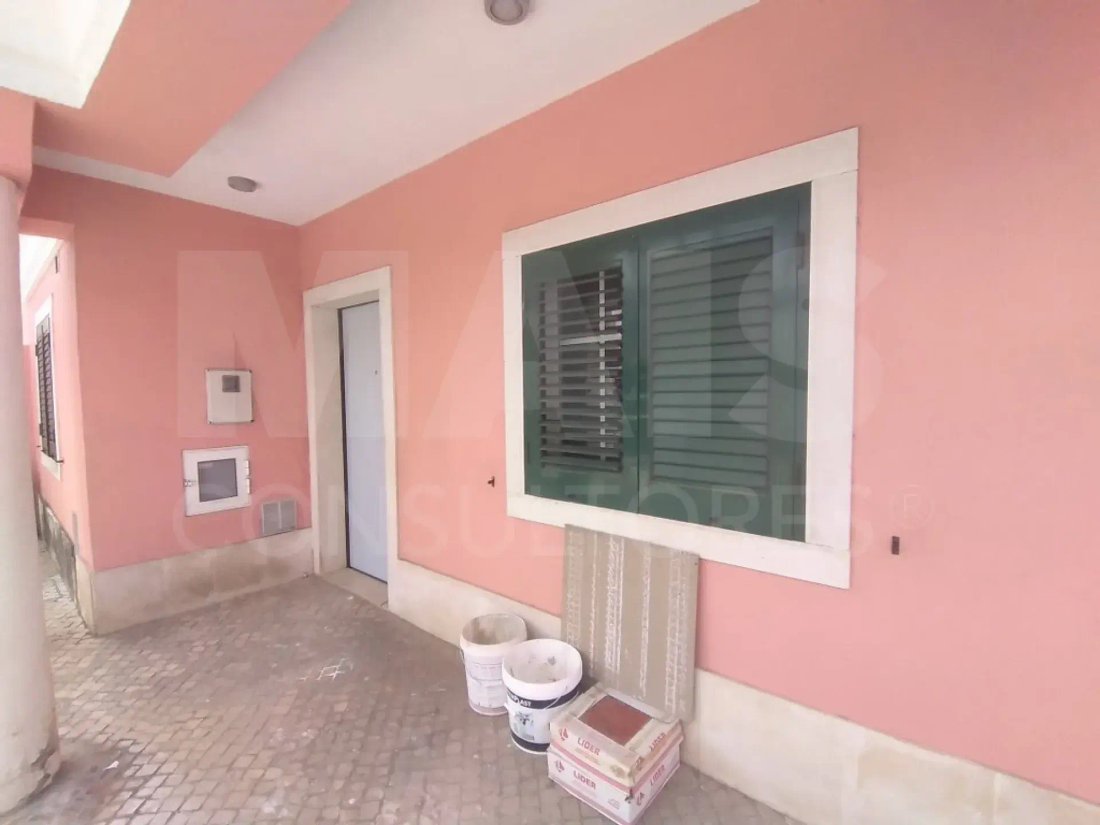 Villa in Rio de Mouro, Lisbon, Portugal 1 - 17423822
