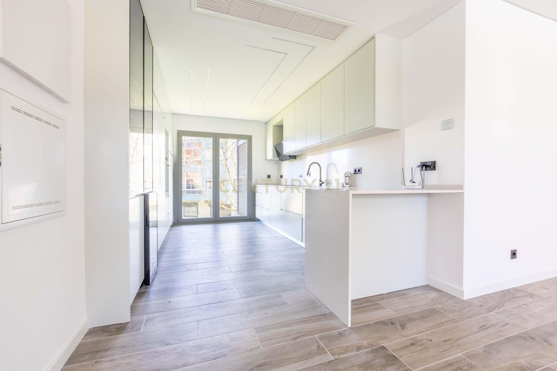 Apartment in Santa Iria de Azoia, Sao Joao da Talha e Bobadela, Lisbon, Portugal 5 - 17425485
