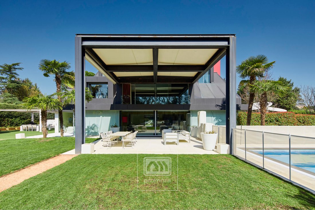 Villa in La Moraleja, Alcobendas, Comunidad de Madrid 3 - 17426840
