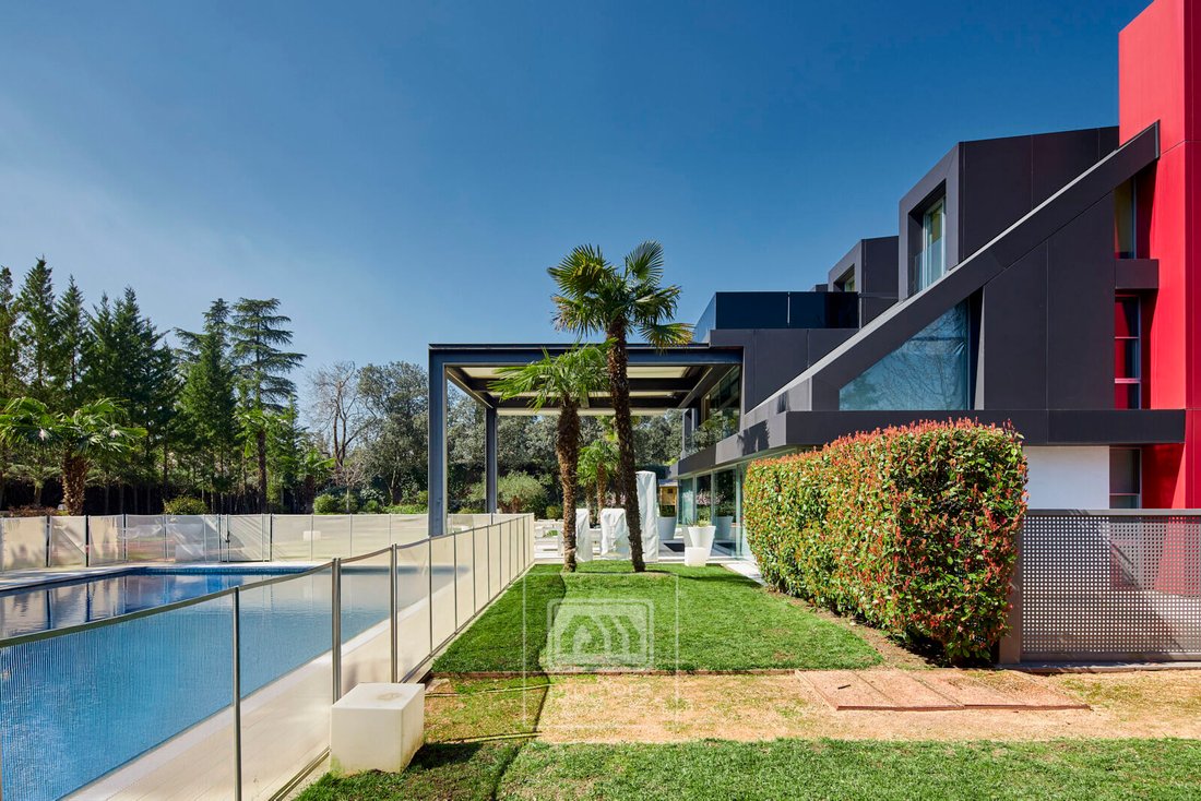 Villa in La Moraleja, Alcobendas, Comunidad de Madrid 1 - 17426840