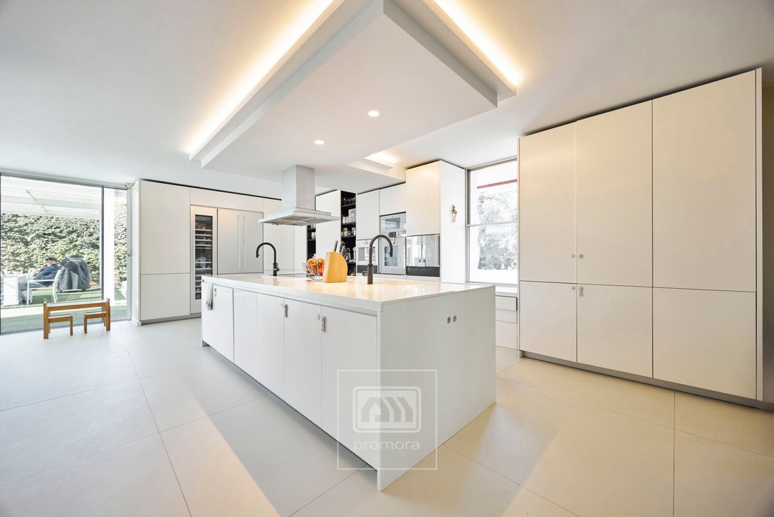 Villa in La Moraleja, Alcobendas, Comunidad de Madrid 5 - 17426840