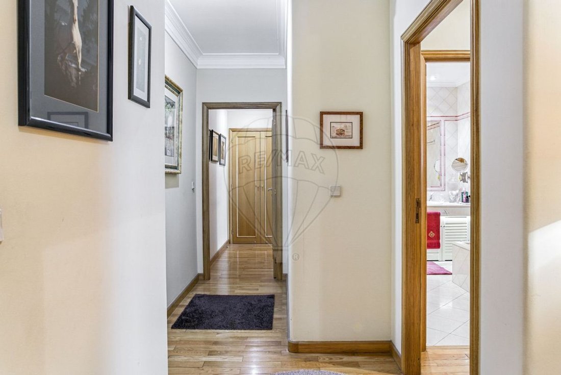 Apartment in Cedofeita, Santo Ildefonso, Se, Miragaia, Sao Nicolau e Vitoria, Porto District, Portugal 4 - 17427098