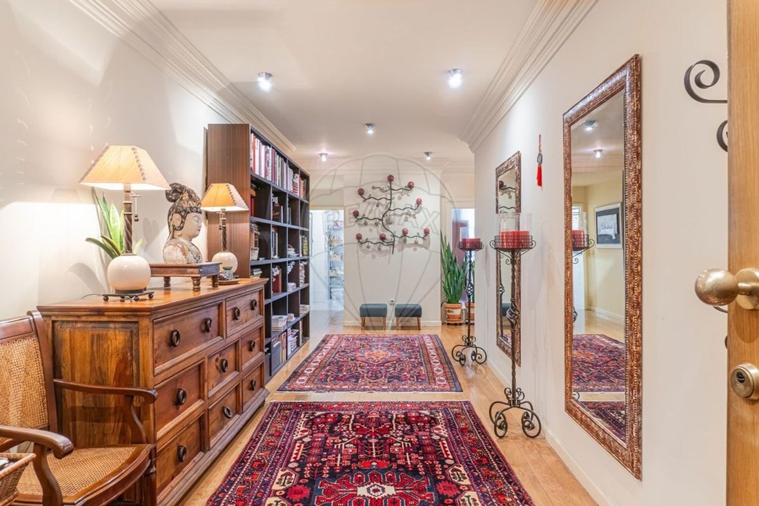 Apartment in Cedofeita, Santo Ildefonso, Se, Miragaia, Sao Nicolau e Vitoria, Porto District, Portugal 1 - 17427098