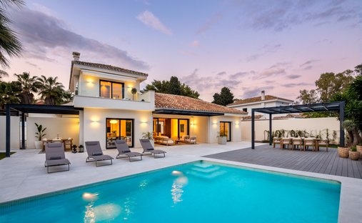 Villa a San Pedro de Alcántara, Andalusia, Spagna 1
