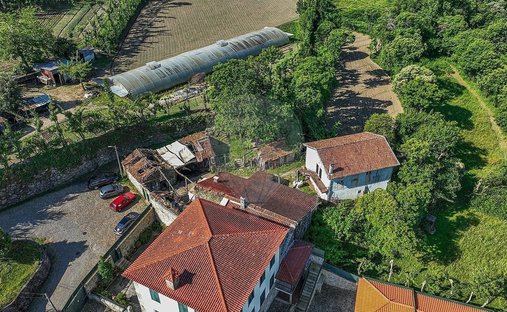 Villa in Este (Sao Pedro e Sao Mamede), Braga, Portugal 1