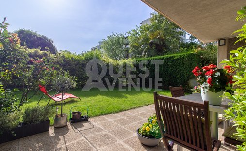 Apartment in Saint-Cloud, Ile-de-France, France 1