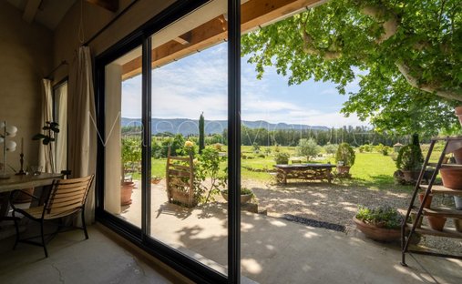 House in Taillades, Provence-Alpes-Côte d'Azur, France 1