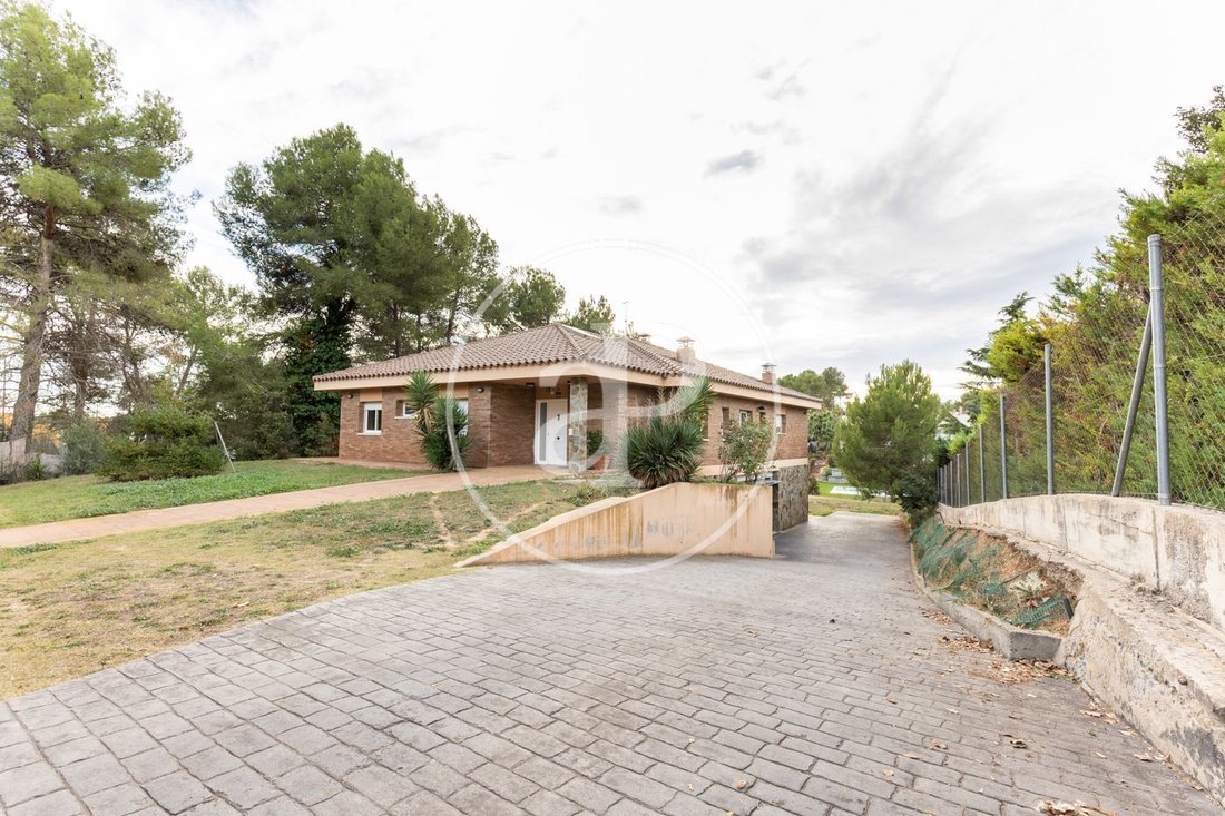 Villa in Sabadell, Catalonia, Spain 3 - 17427211